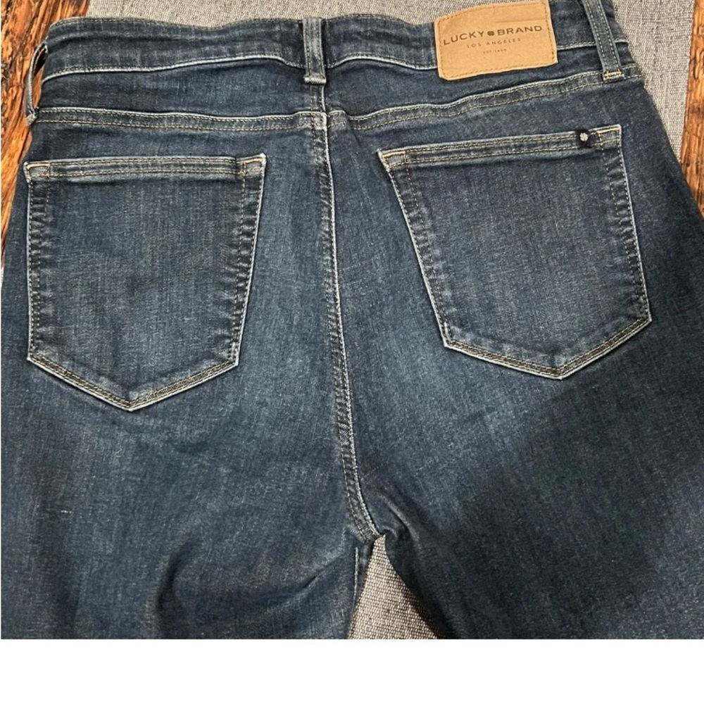 Lucky Brand Jeans 8 / 29